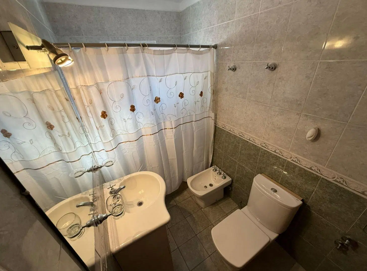 casa 3 ambientes en venta Lomas de Zamora 4