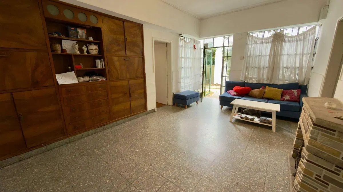 VENTA CASA 4 AMBIENTES EN MONTE GRANDE 3
