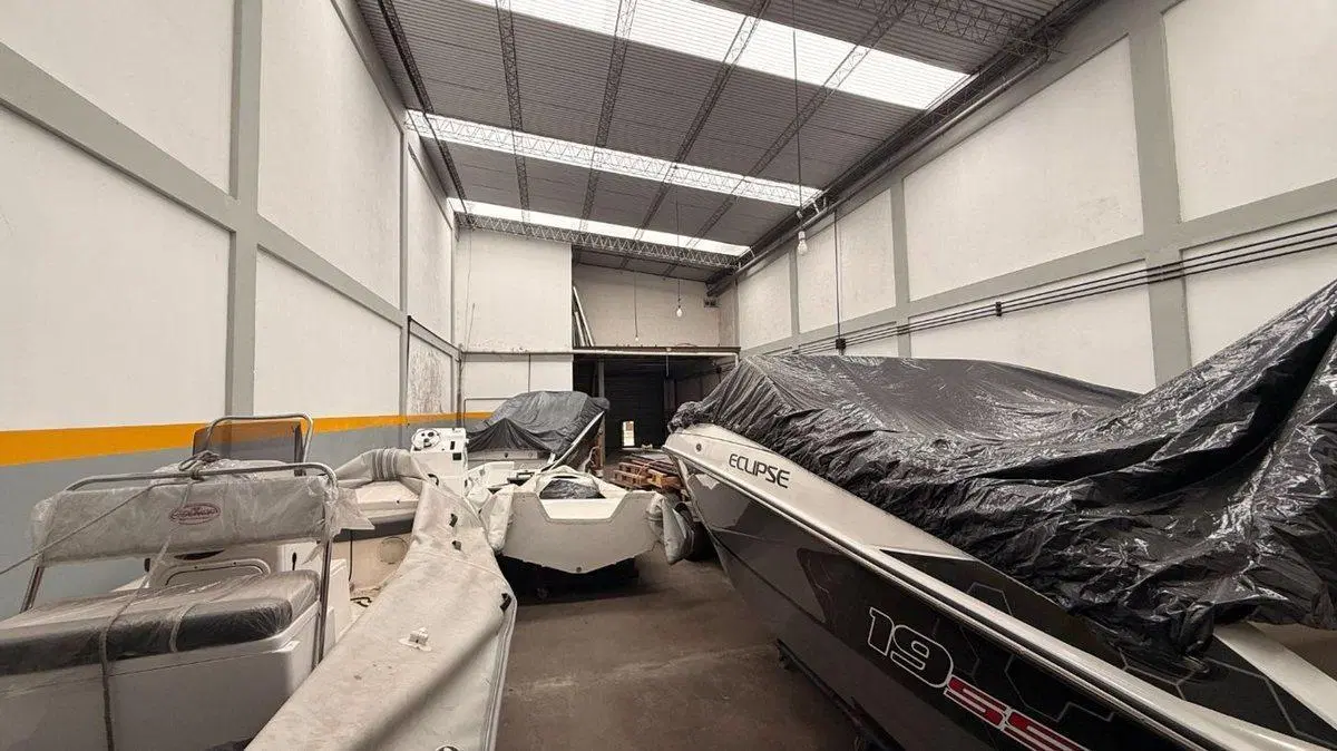 VENTA DE GALPON+LOCAL+DEPTO 3 AMB LOMAS DE ZAMORA 4
