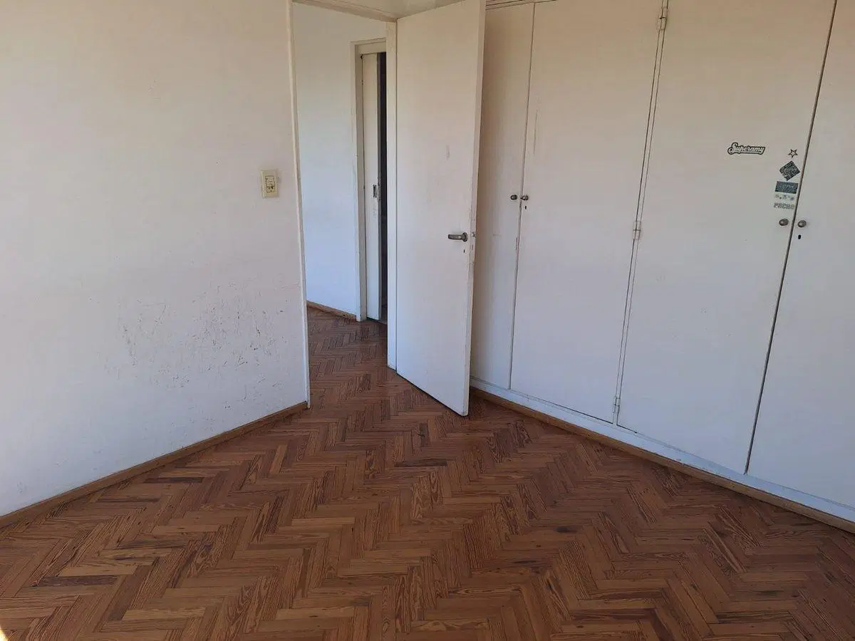 DEPARTAMENTO EN VENTA 2 AMBIENTES CENTRO ADROGUE 5