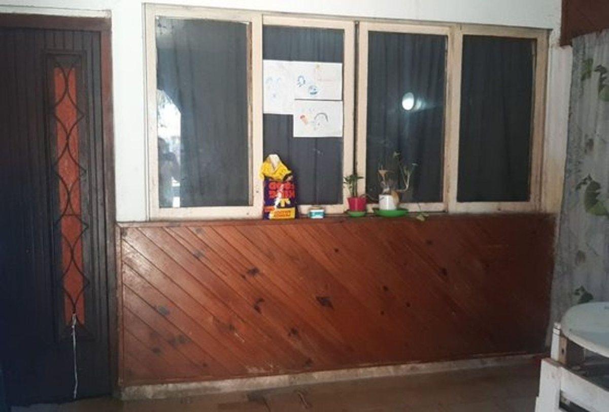 Foto de CASA 4 AMBIENTES EN VENTA EN BURZACO, imagen 3