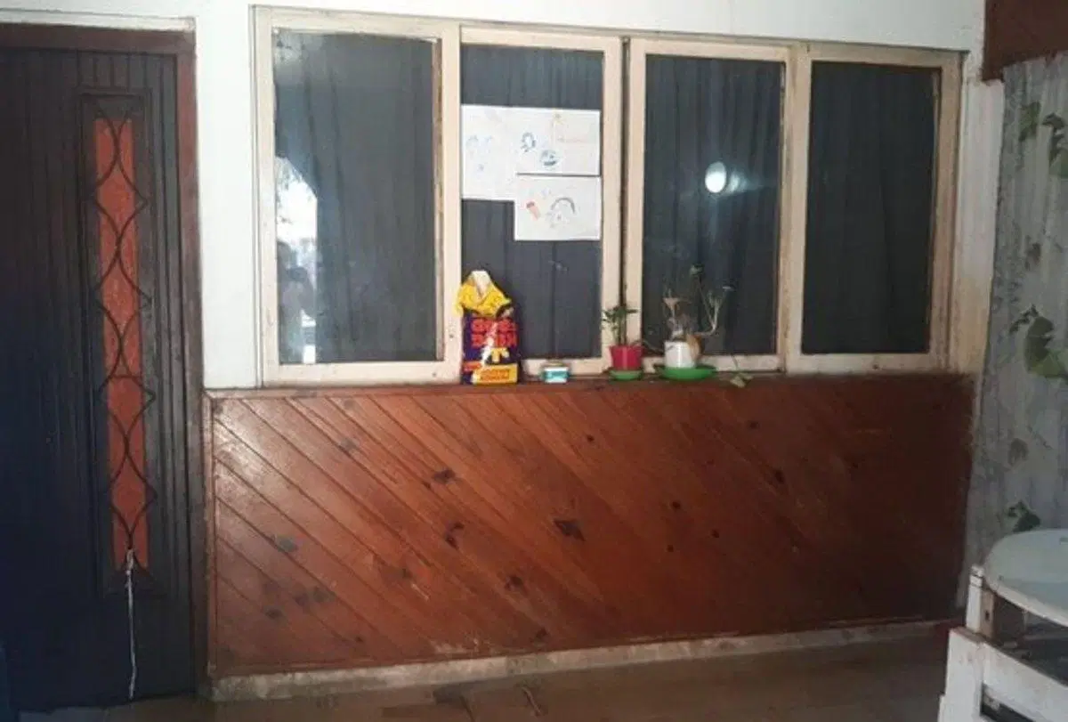 CASA 4 AMBIENTES EN VENTA EN BURZACO 3