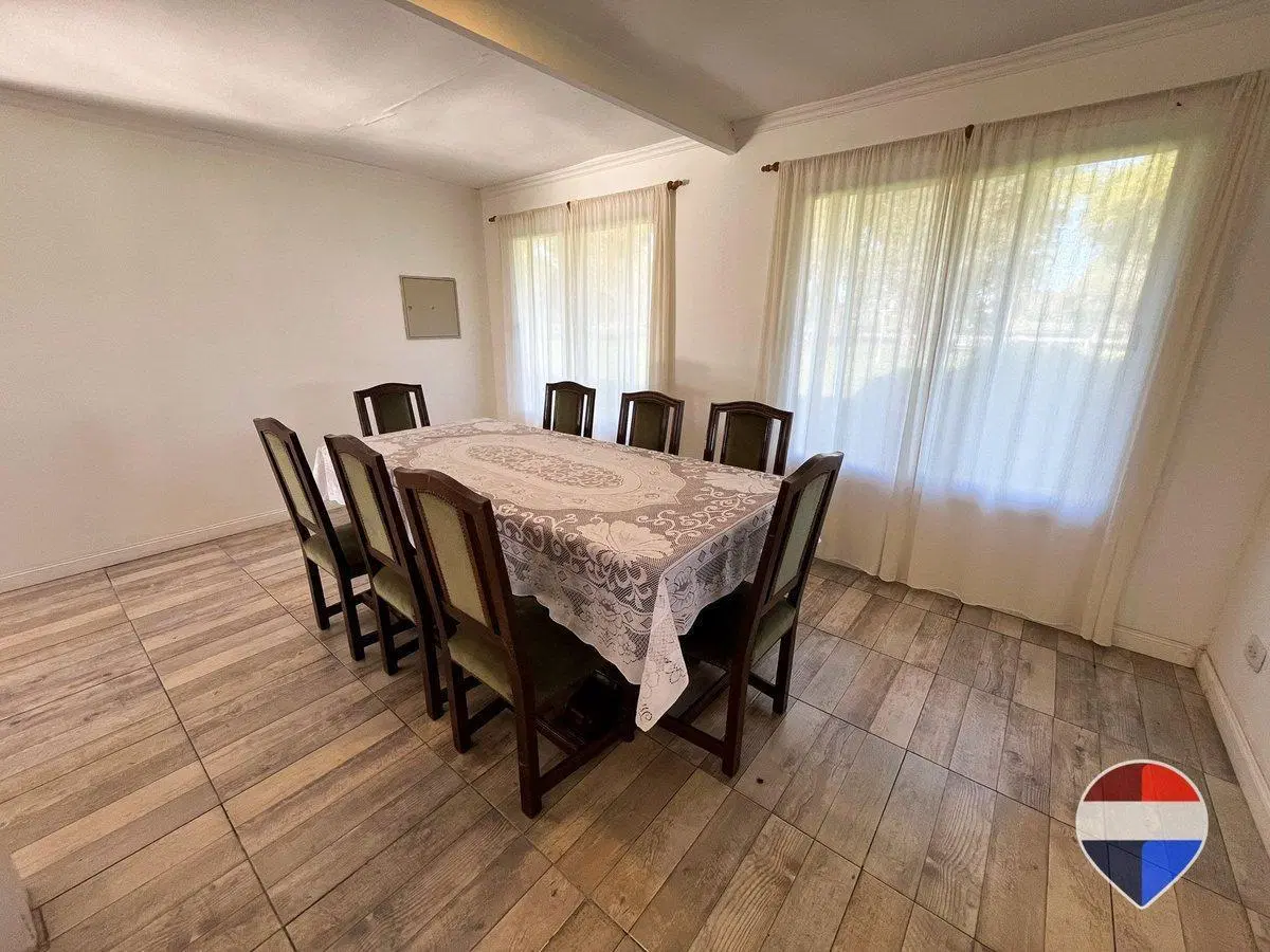 CASA 5 AMBIENTES VENTA CHACRAS DE LA TRINIDAD 4