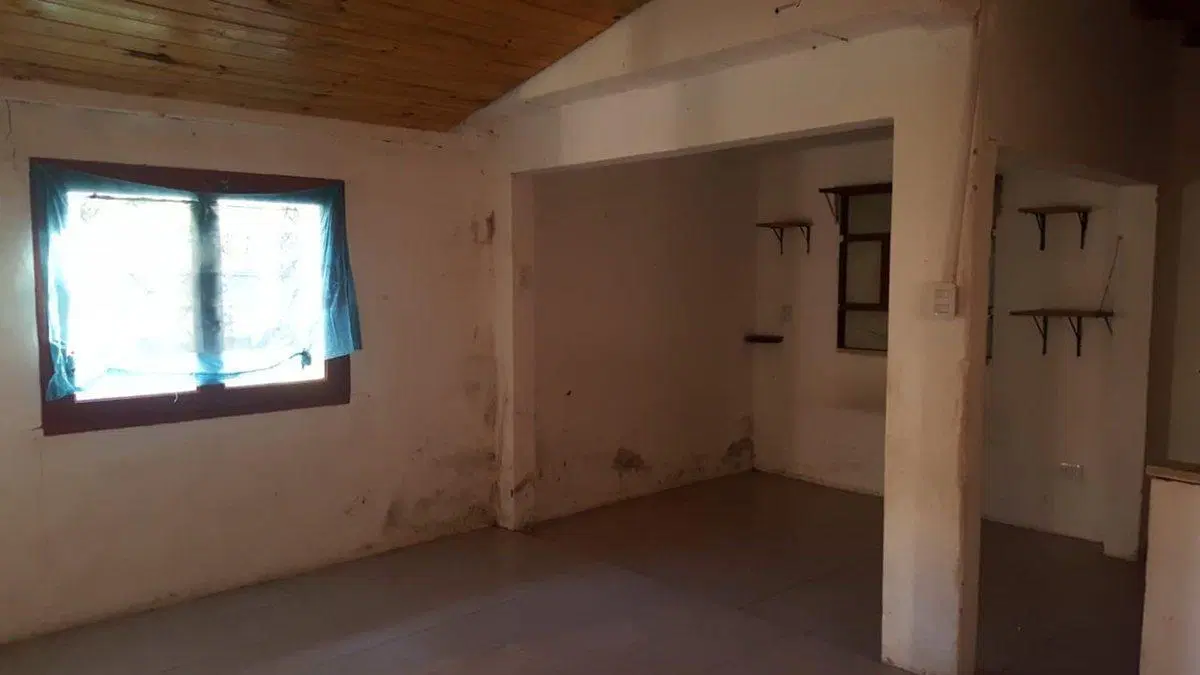 CASA Y LOCAL VENTA BURZACO FONDO LIBRE 3