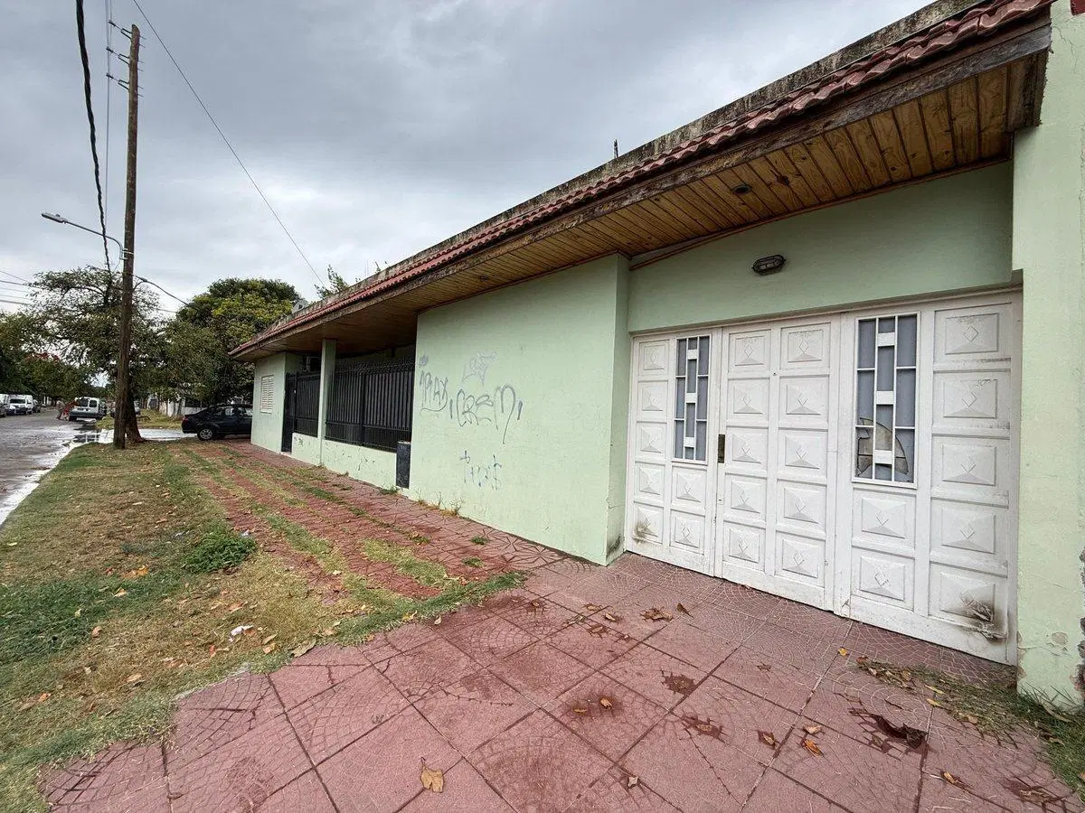 CASA 4 AMBIENTES VENTA MONTE GRANDE APTA CREDITO 2