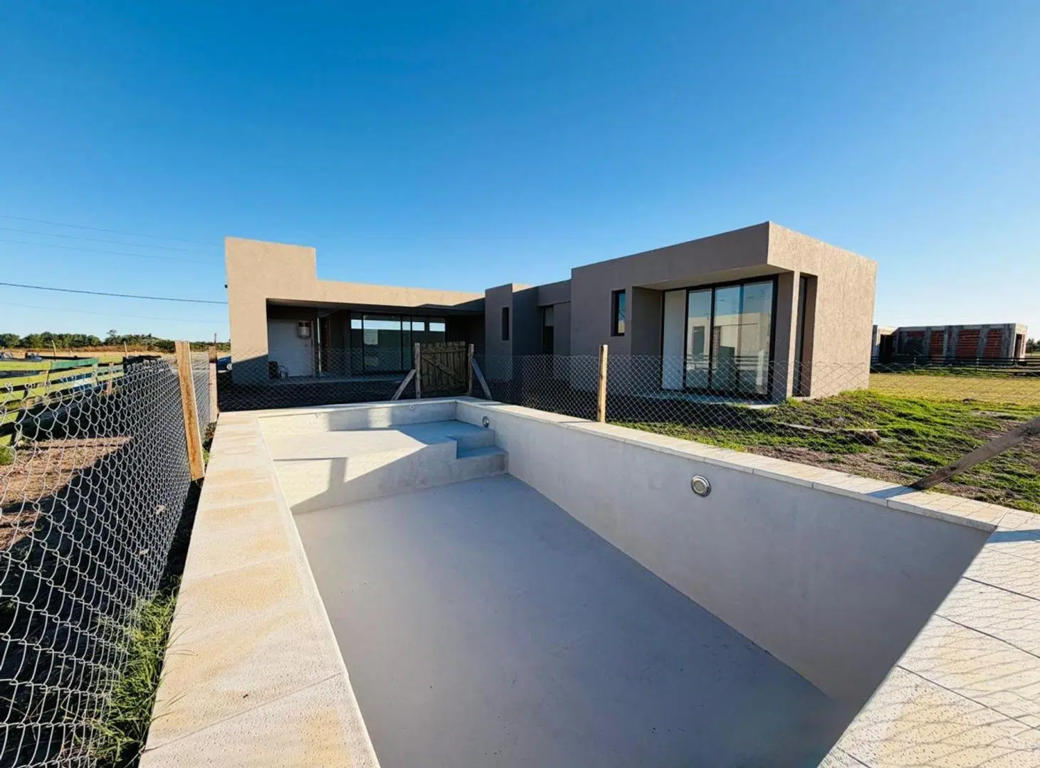 Casa a estrenar 4 ambientes Venta Fincas Joven 4
