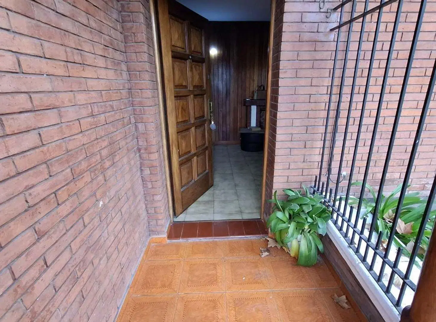 CASA 5 AMBIENTES VENTA LOMAS A REFACCIONAR 2