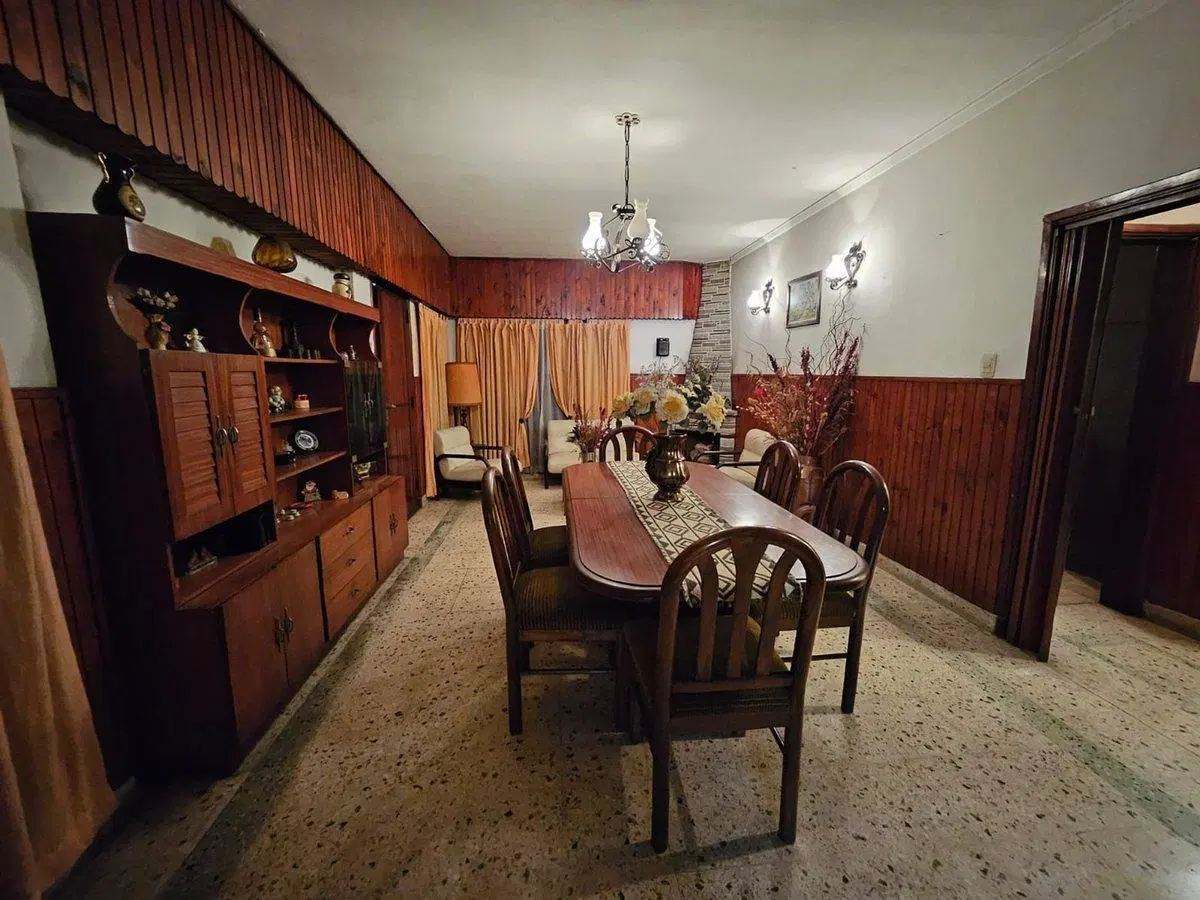 Casa 4 ambientes en venta en Lomas de Zamora 3