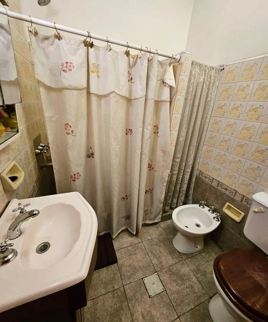 Casa 4 ambientes en venta en Lomas de Zamora 5