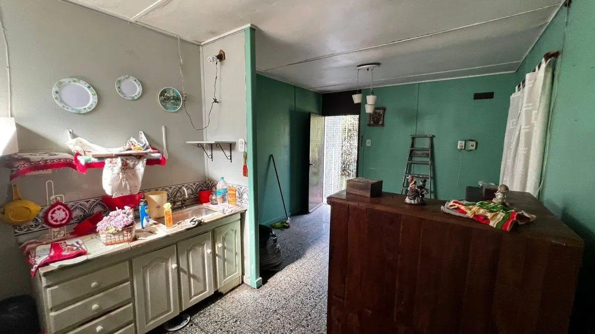 VENTA CASA 3 AMB LOTE 12X17 LANUS 8