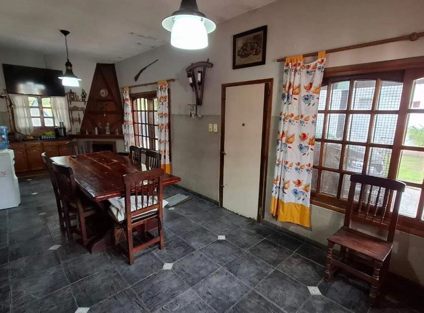 CASA 4 AMBIENTES VENTA GLEW CON PILETA LOTE 580 M 3