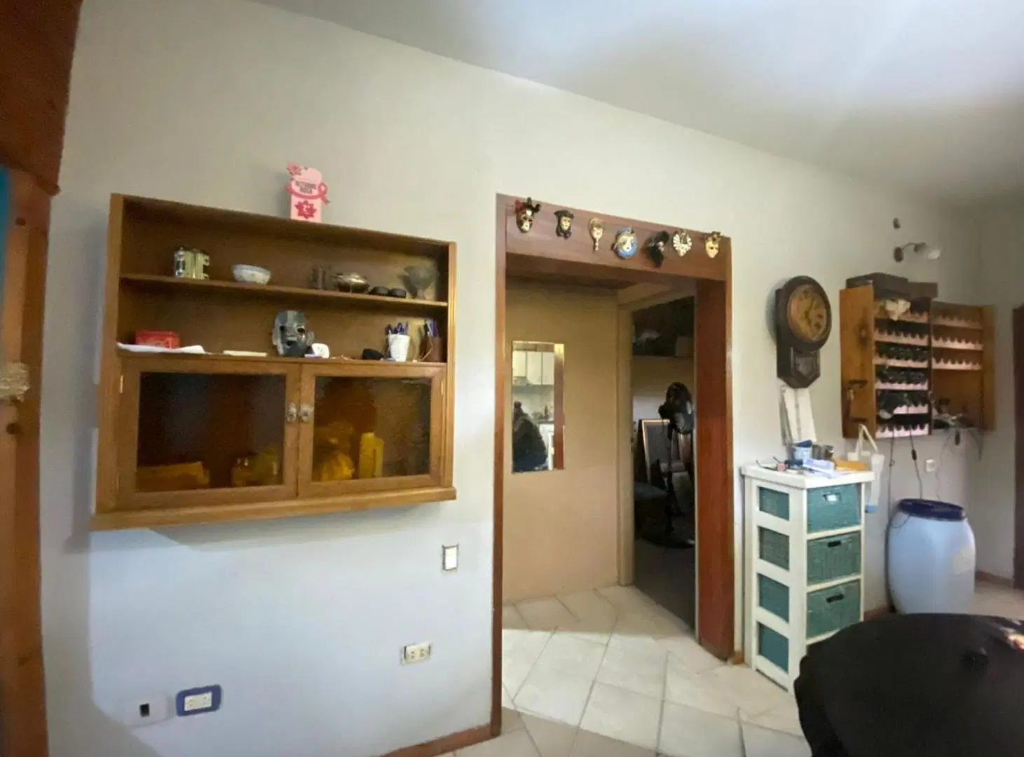 CASA 3 AMBIENTES EN VENTA TEMPERLEY CON PARQUE 2