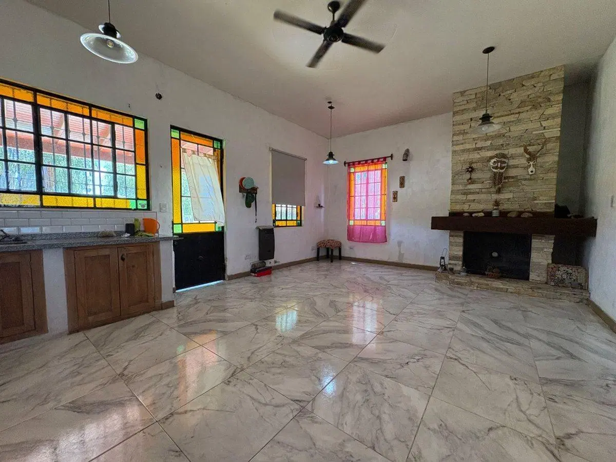 VENTA CASA 4 AMB C/1300M2 Y PILETA- ALEJANDRO KORN 4