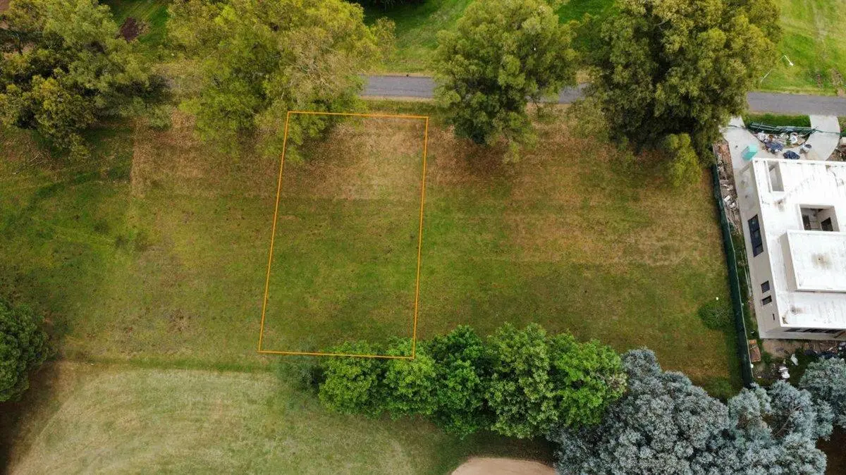 VENTA LOTE AL GOLF 600M2 EL PARAISO COUNTRY CLUB 3
