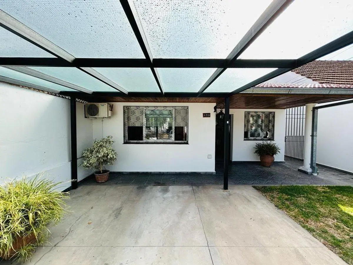 Venta casa reciclada a nueva Lomas de Zamora 4