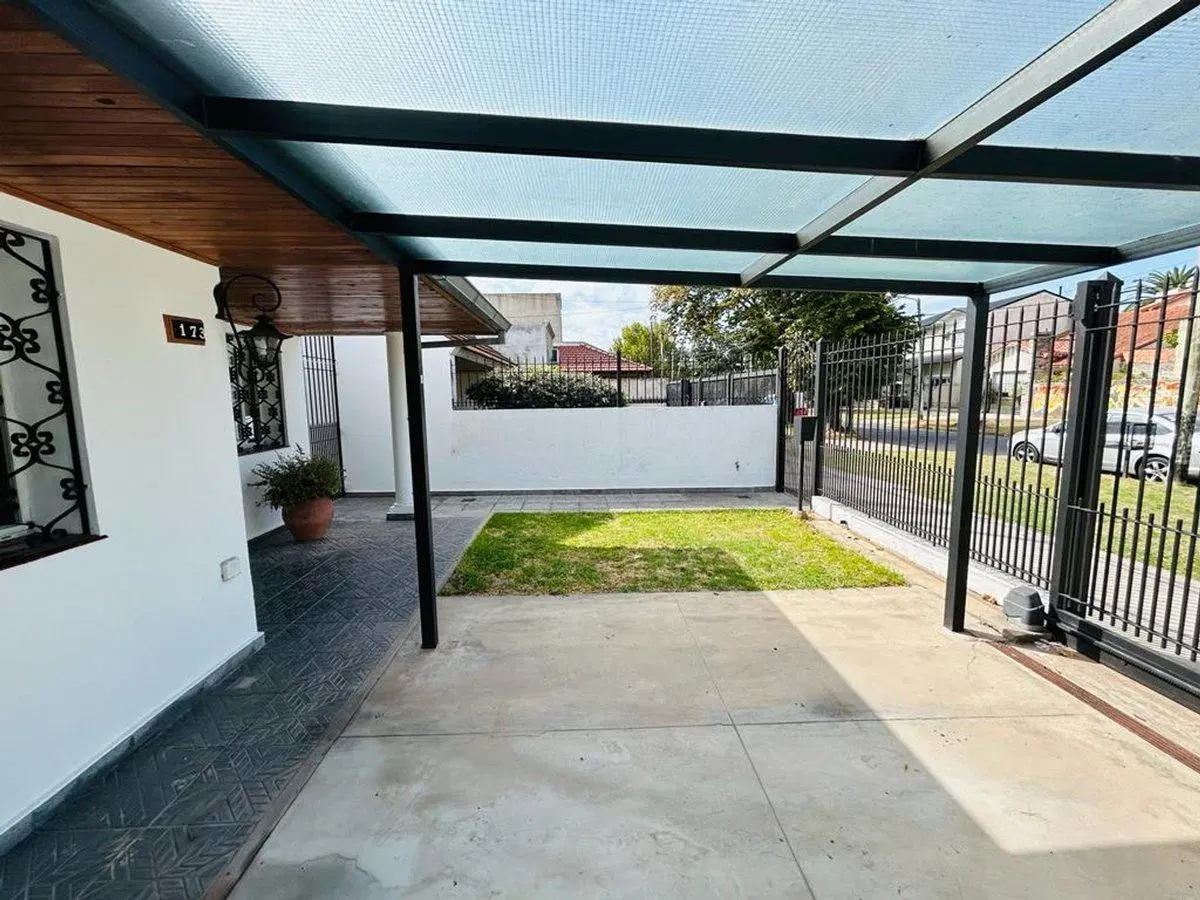 Venta casa reciclada a nueva Lomas de Zamora 2