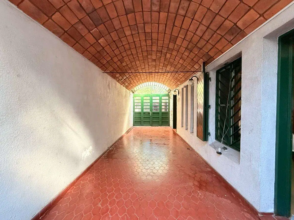 CASA VENTA 4 AMBIENTES JARDIN Y QUINCHO ADROGUE 8
