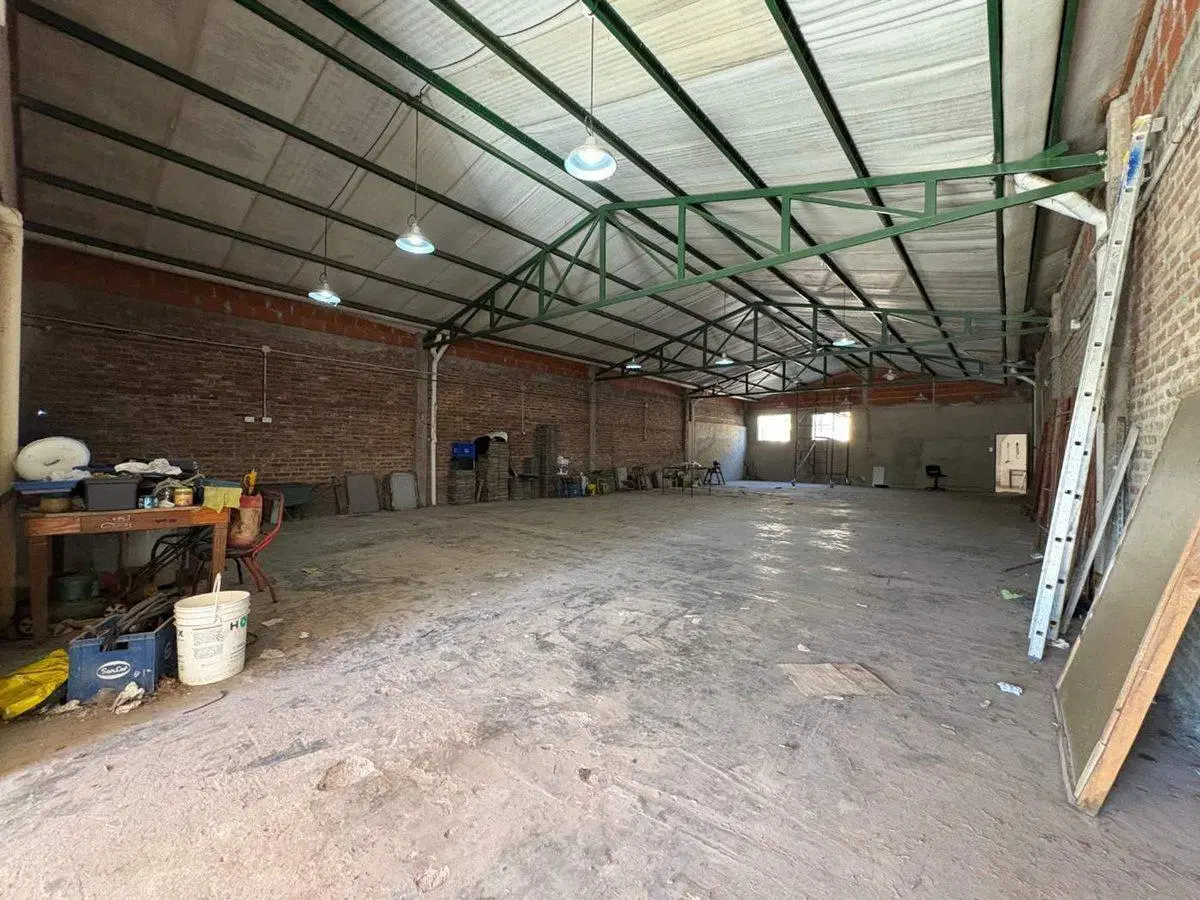 Galpon C/Depto en venta en Malvinas Argentinas 8
