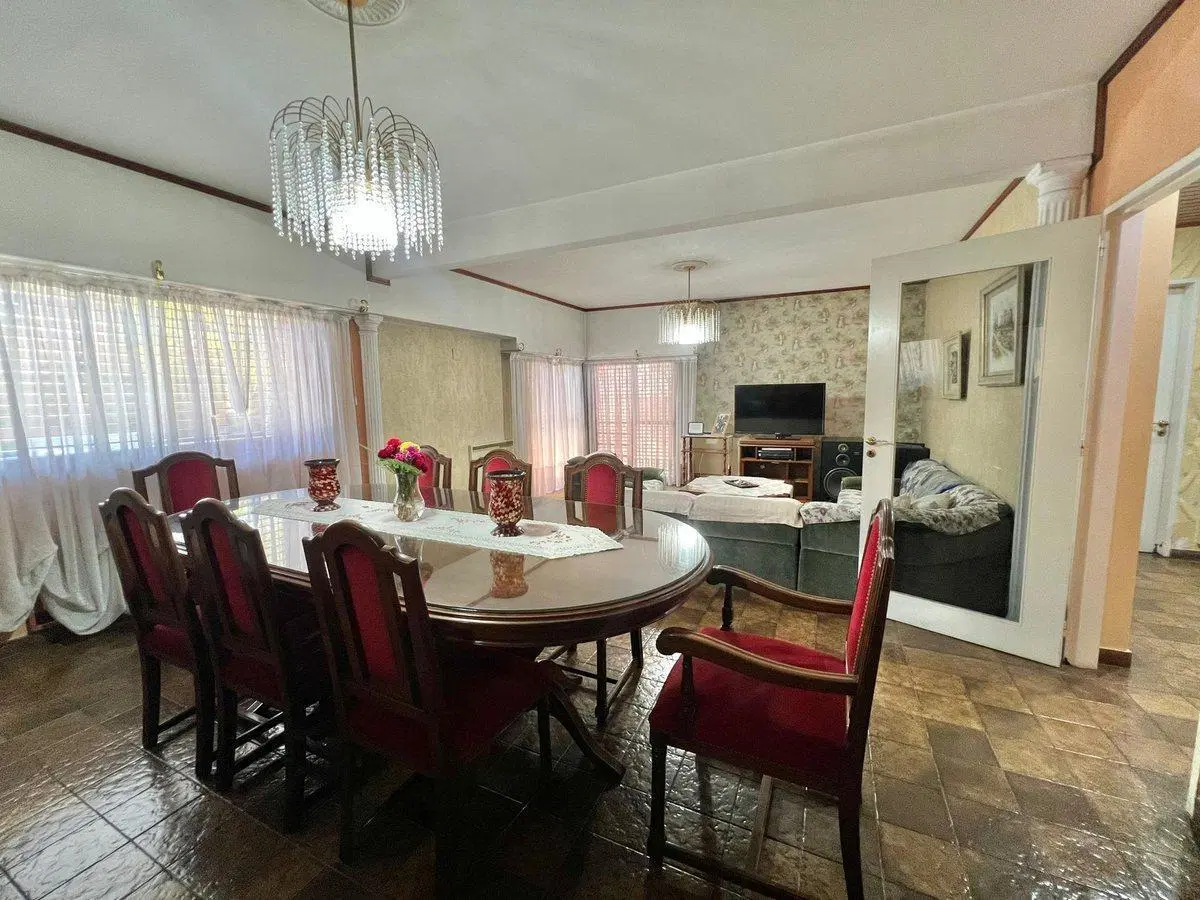 CASA VENTA 5 AMB PATIO+QUINCHO+PILETA A/CREDITO 2