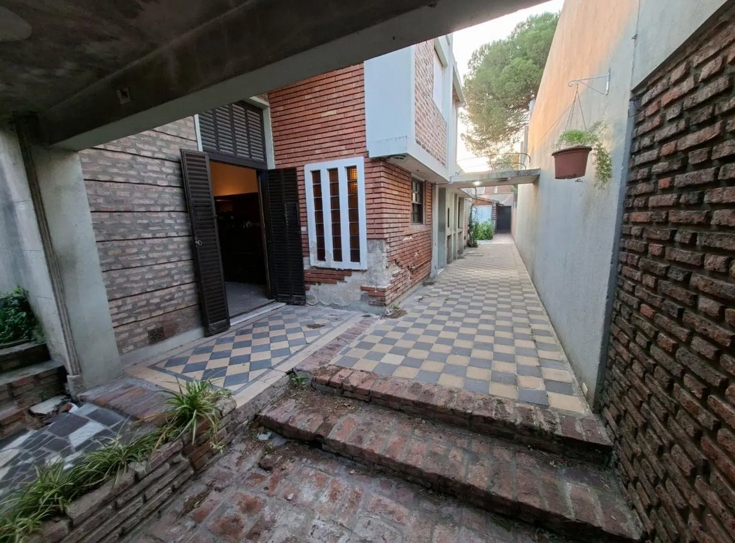 PH. AL FRENTE C/ COCHERA EN VENTA VILLA LUGANO 4