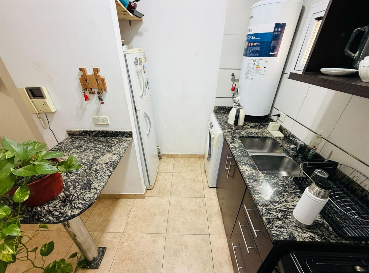 Foto de Departamento 2 ambientes en venta Lomas de Zamora, imagen 3