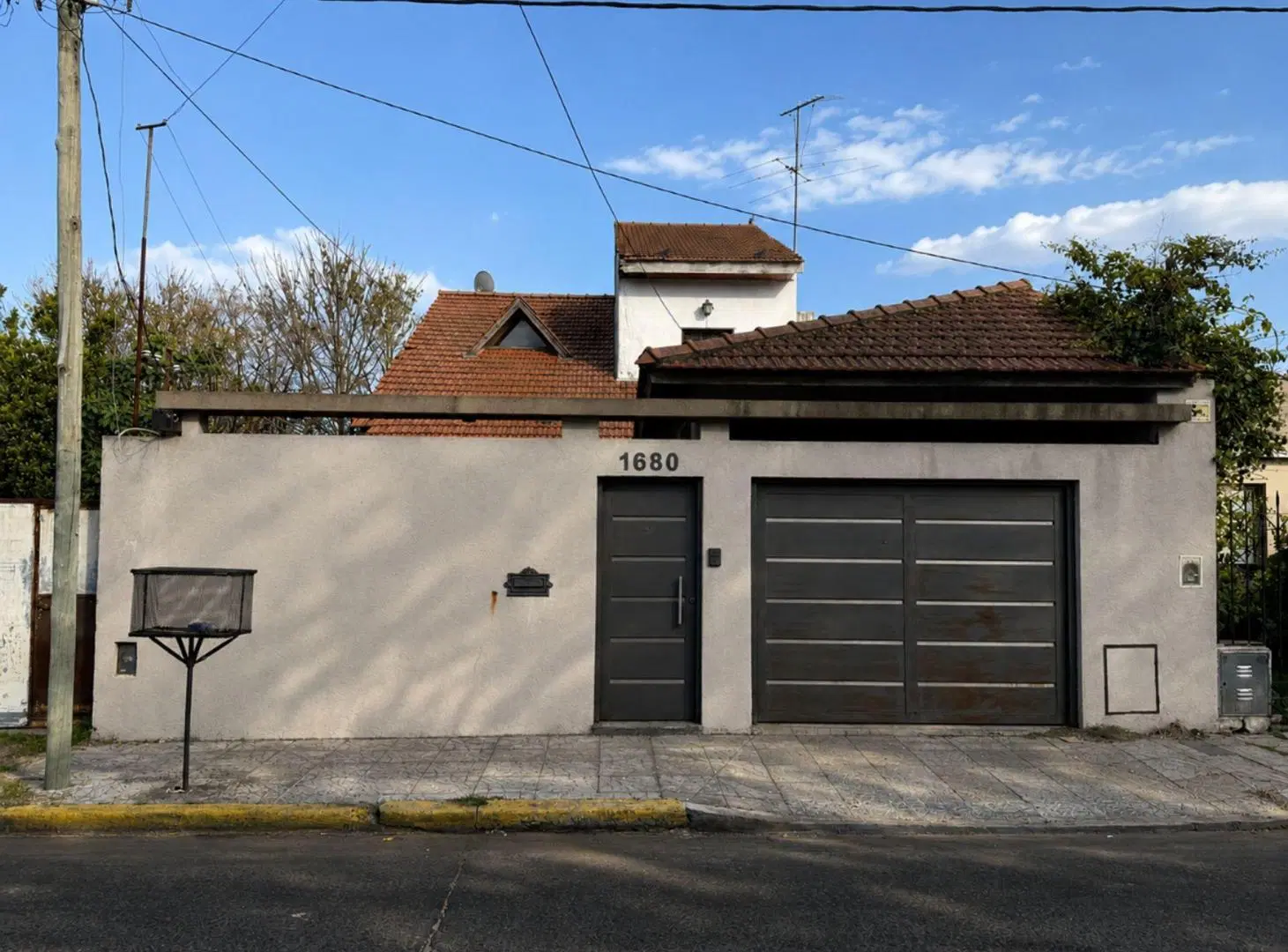 Casa de 5 ambientes en venta en Banfield c/ pileta 4