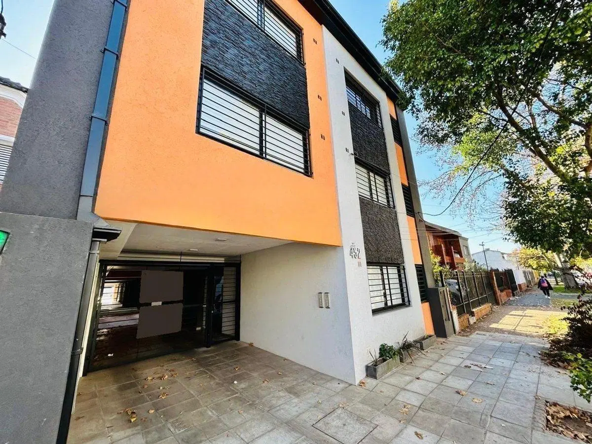 Departamento con cochera alquiler Banfield 4