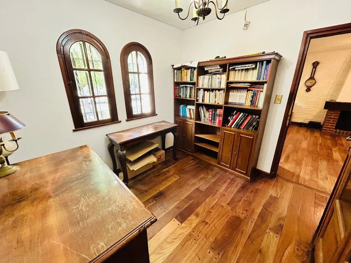 Casa de 7 ambientes 5 habitaciones venta Temperley 5