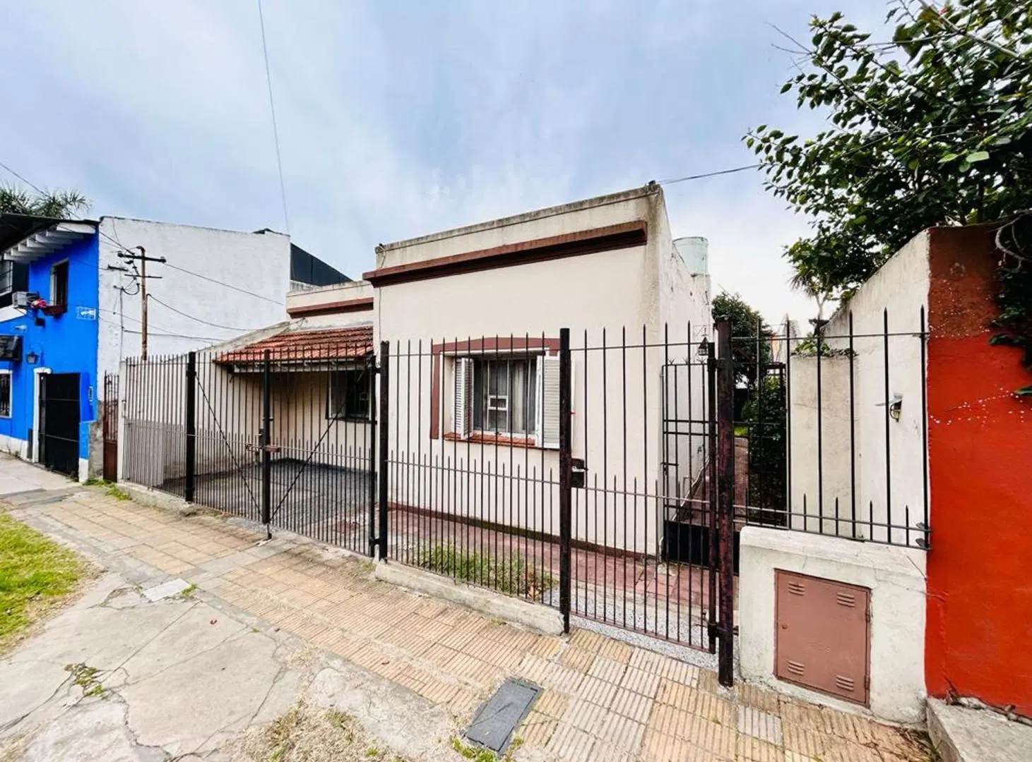 Casa 3 amb. en venta en Lomas de Zamora c/ jardín 3