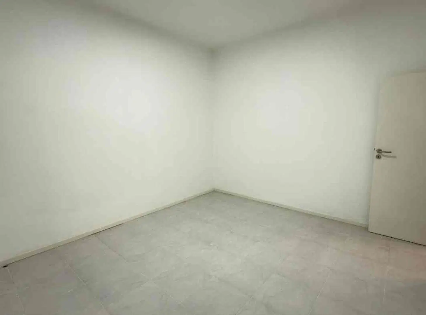 CASA EN VENTA 3 AMB CON COCHERA Y PATIO BANFIELD 4