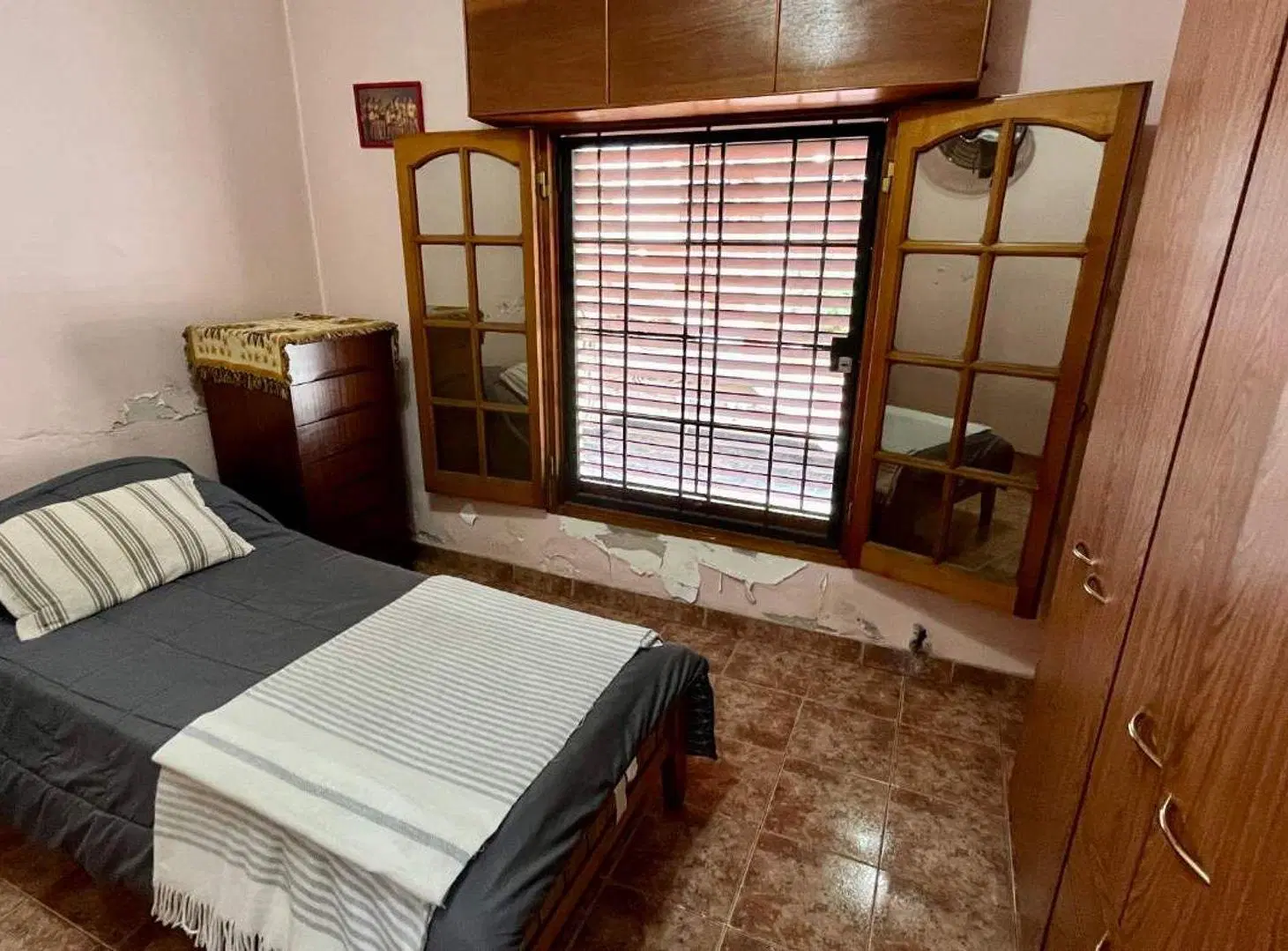 Casa 3 ambientes  en venta  importante esquina 4