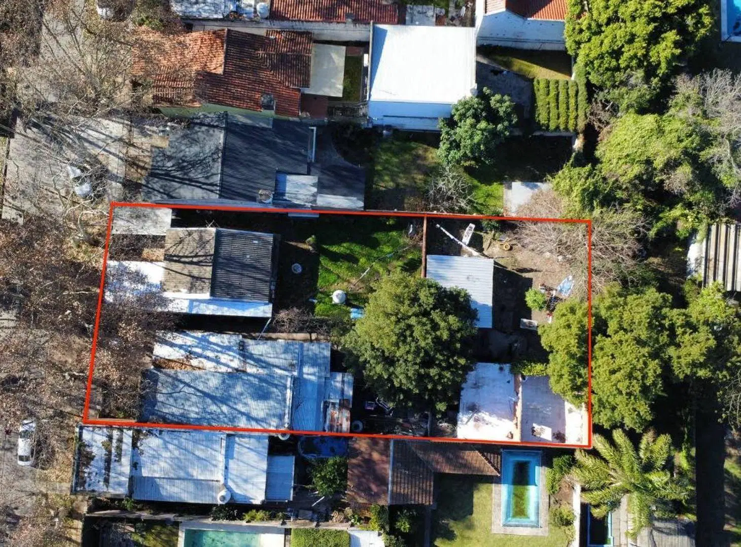 VENTA LOTE 860 M2 C/ CASA A REFACCIONAR - J MARMOL 2