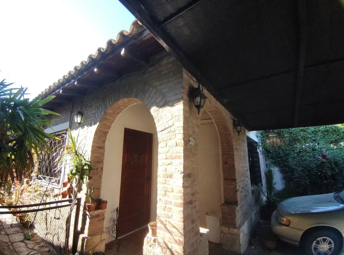 CASA 5 AMBIENTES EN VENTA GRAN PARQUE ADROGUE 2