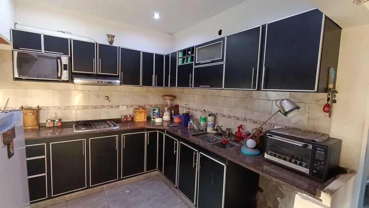 Venta de dos casas en Llavallol y lote 8