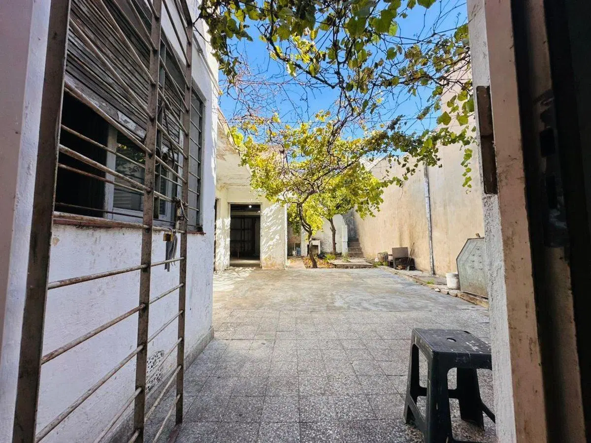 CASA VENTA 3 AMB + DEPARTAMENTO V LYNCH A RECICLAR 8