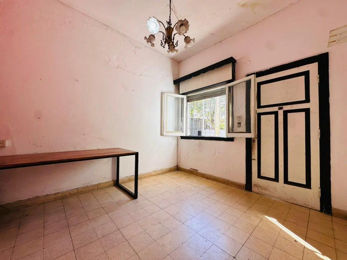 CASA VENTA 3 AMB + DEPARTAMENTO V LYNCH A RECICLAR 4