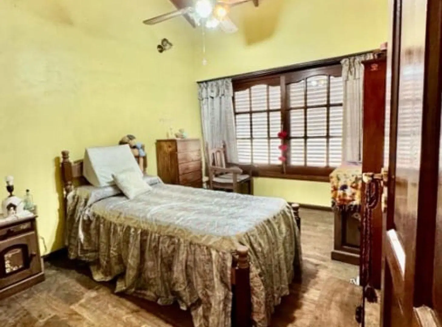 Casa 5 ambientes en Venta Banfield con patio 8