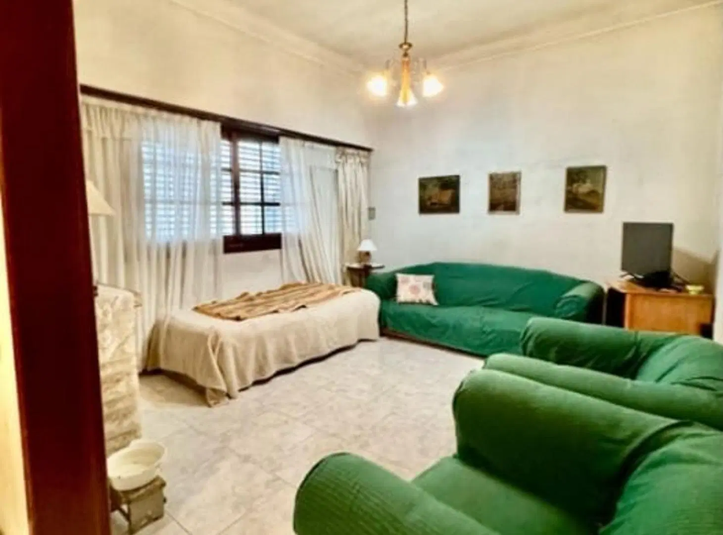 Casa 5 ambientes en Venta Banfield con patio 2