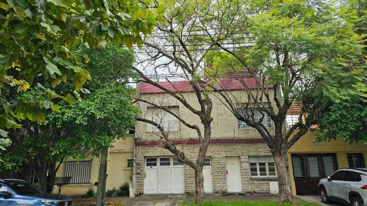 VENTA GALPON CON DEPTO EN LOMAS DE ZAMORA 3