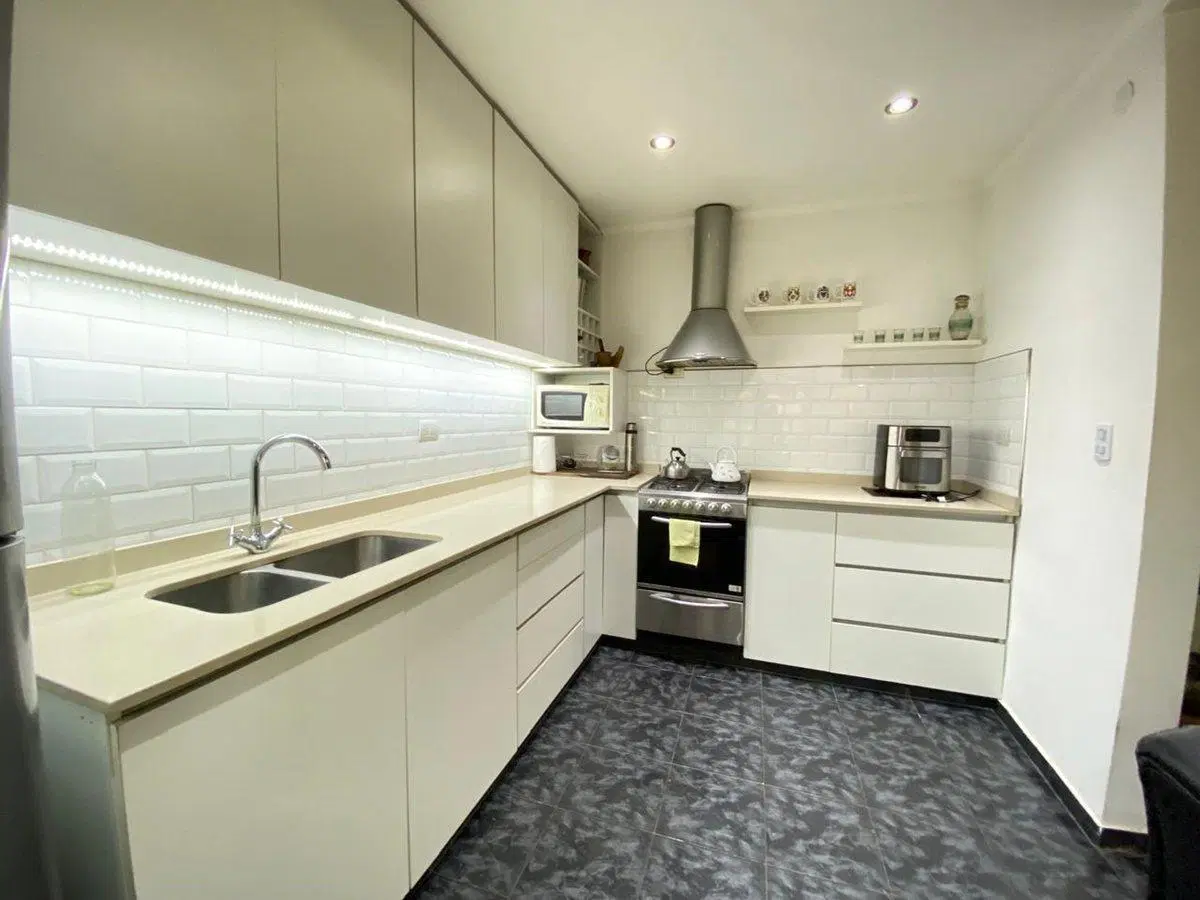 Casa 3 ambientes VENTA Longchamps IMPECABLE ESTADO 2