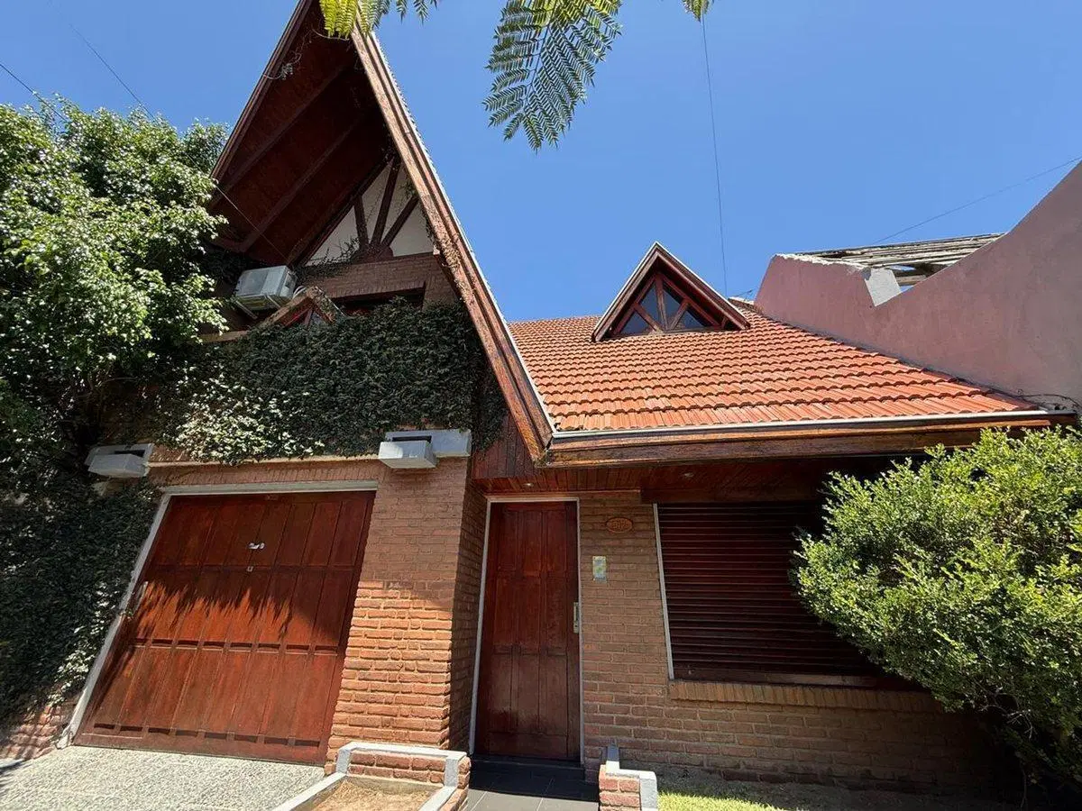 CHALET 4 AMBIENTES EN VENTA LOMAS DE ZAMORA CENTRO 4