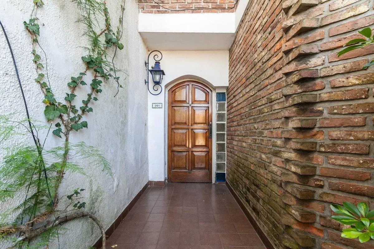 Casa de 5 ambientes en venta en Turdera con Jardín 2
