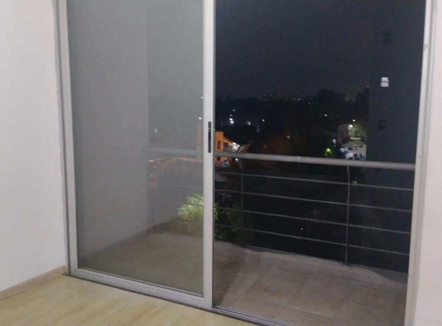 DEPARTAMENTO EN VENTA EN LOMAS DE ZAMORA 4