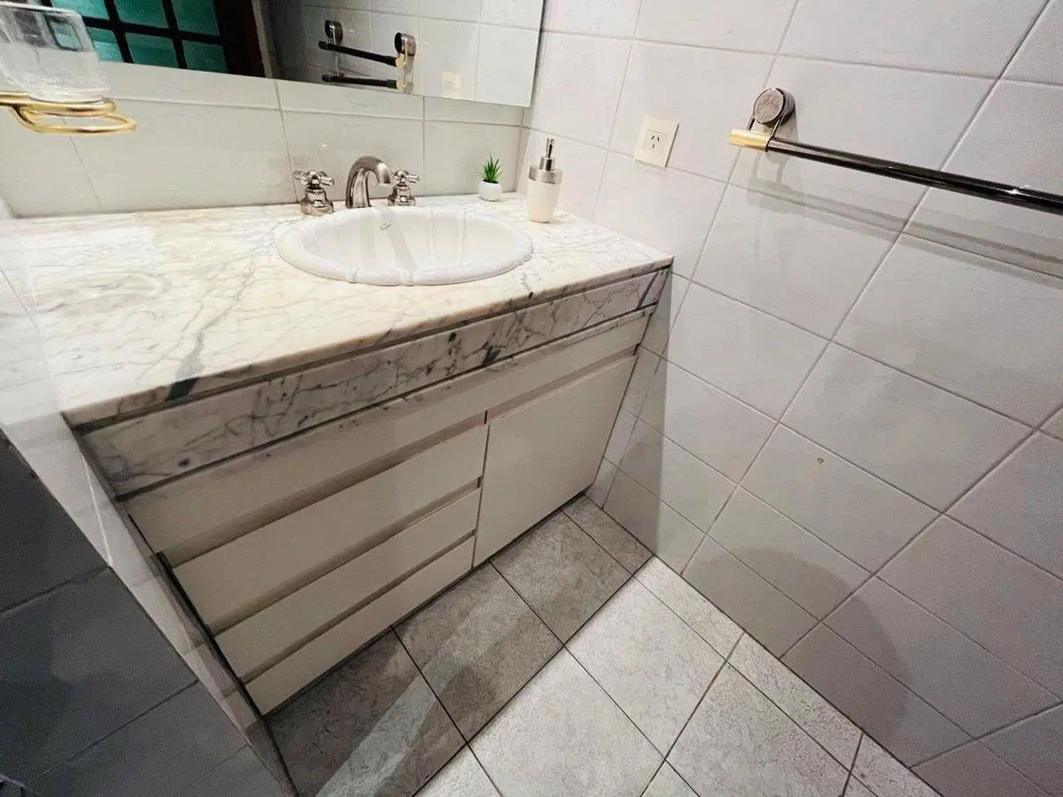 CASA 4 AMBIENTES VENTA PILETA APTA CREDITO LOMAS 3