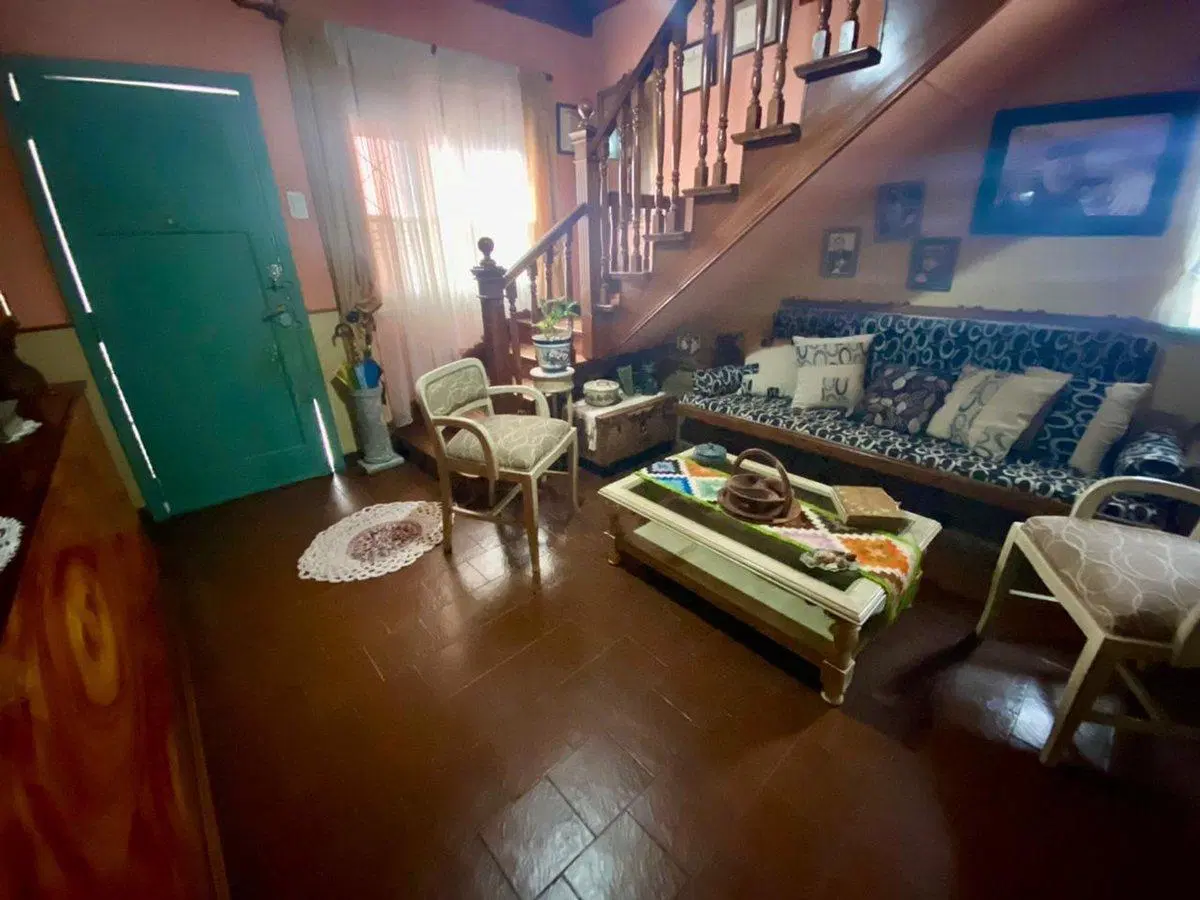 CASA VENTA EN BANFIELD DOS PLANTAS CON PATIO 5