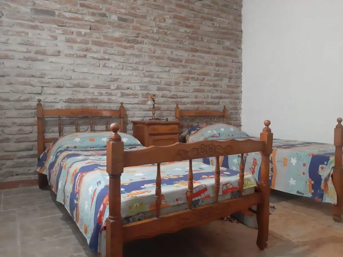 CASA 2 AMB EN VENTA EN GONZALEZ CATAN APTA CREDITO 8