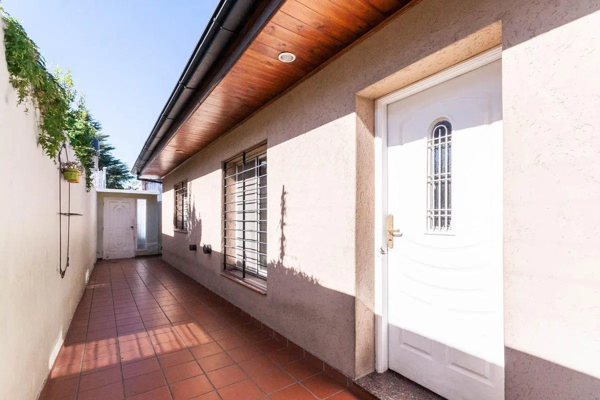 PH VENTA 4 ambientes Banfield con jardín 3