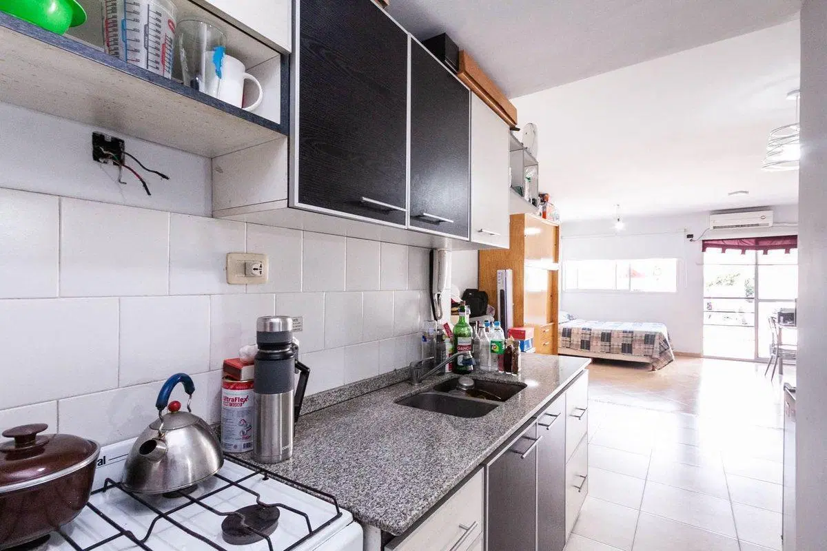 DEPARTAMENTO MONOAMBIENTE EN VENTA EN BANFIELD 5
