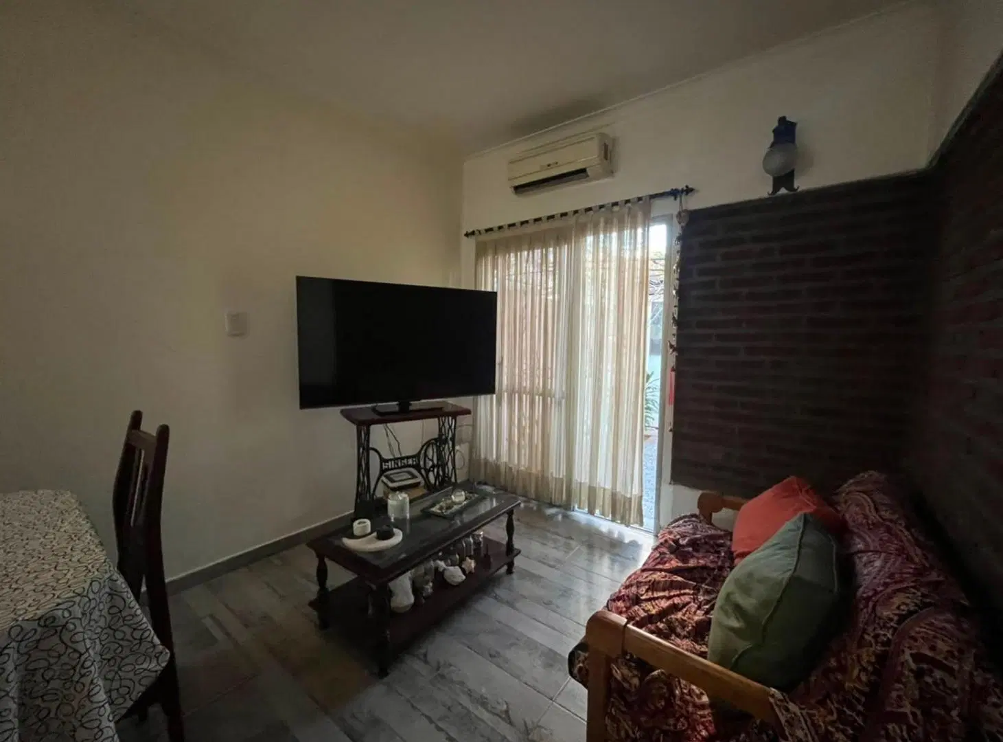 CASA EN VENTA 4 AMBIENTES VILLA CENTENARIO 8