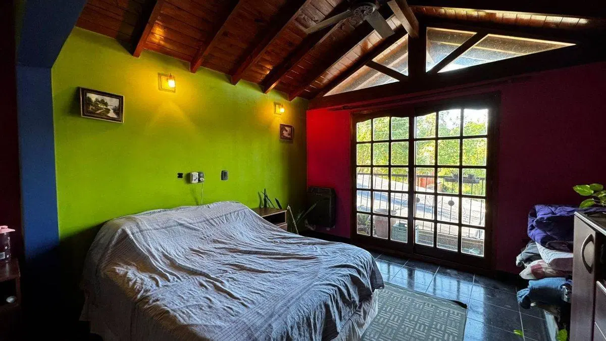CASA 4 AMBIENTES VENTA PILETA LOCAL Y GARAJE 3